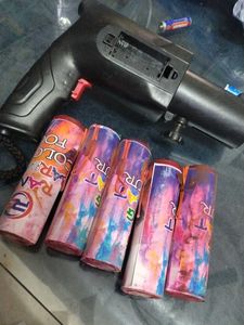 Holi Payro With Gun