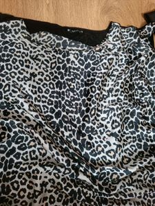 2 Gym Jockey Bras And Free Gimwear Set