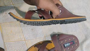 Admiral Leather Sleeper for Mens