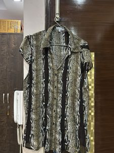 Tiger Print Cutsleeves Shirt
