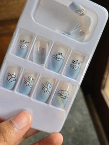 SAVNI Cartoon Blue Nail Extensions