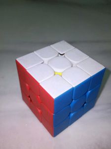 Smooth Turning 3X3 Stickerless Cube
