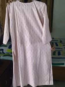 Elegant Pink Kurti with Delicate Details