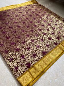 Elegant maroon Silk blend Saree