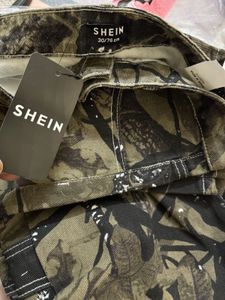 SHEIN Camo Cargo Pants