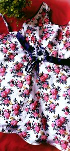 White with navy colour frokk