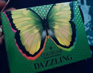 Colorbar Dazzling Eyeshadow