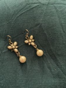 Vintage-Style Pearl Drop Earrings