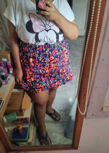 Waist 52-54 Shorts With Frill