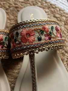 Acai flat sandals