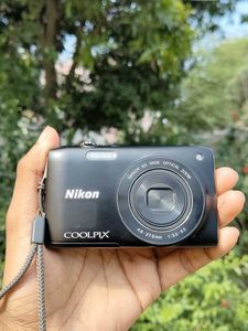 Nikon Coolpix S3200 Camera
