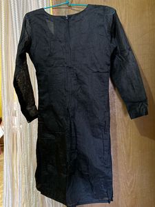 Elegant Black &amp; Gold Embellished Kurti