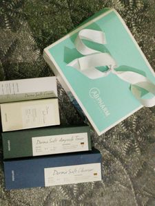 Korean Skincare Kit , Cleanser Toner Serum Cream