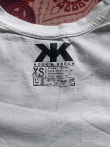 Women White Printed Crop T-shirt