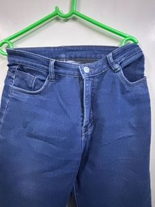 Wide-Leg Jeans