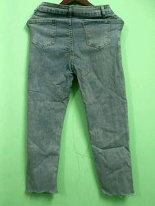 Price Dropped 🎉🎊Urbanic XS Jeans