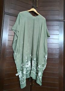 Women Green Floral Embroidery Viscose Kimono Shrug