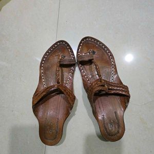 Leather Kolhapuri Chappals