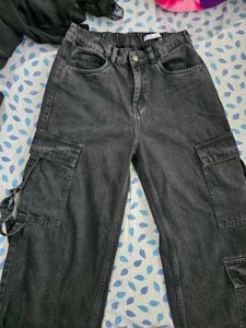 Black Cargo Pants Outfit with tank top