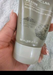 SAMPLE of The Face Shop Jeju Volcanic Lava Scrub