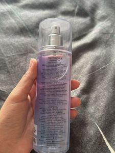 AND Pretty Vogue Body Mist