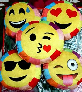 Cute Emoji Smiley Cushions Set Of 5 Pc