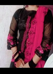 Elegant black Rani Pakistani set