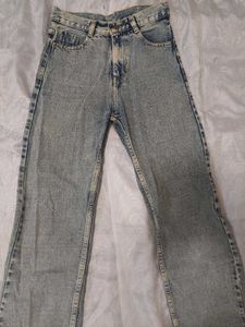 Light Washed Denim Blue Jeans