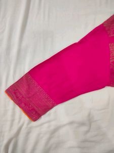 Avaasa Rani Pink Kurti With Matching Leggings Set