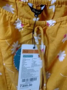 Girl's Top From Pantaloons