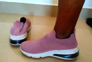 Sports Shoes