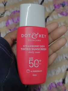 Dot & Key Strawberry Dew Sunscreen