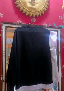 Unique Black &amp; White Cat Sweatshirt