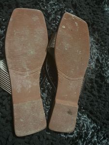 Sleek Black &amp; Silver Flats