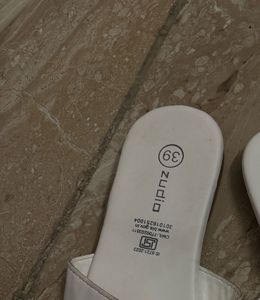 White Zudio Slides