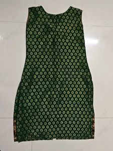 Kurti Bottle green Zari Abstract Work