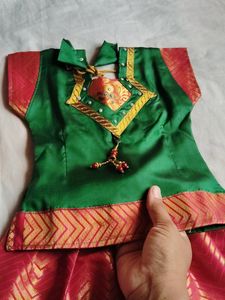 Girl&#39;s Indian Dress - Pattu Langa