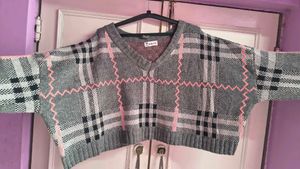 Plaid Cropped Sweater