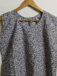 Daily Wear Sleeveless Printed Kurti