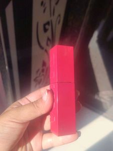 Maybelline vinyl ink lipstick shade Saucy