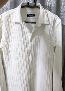 TEXTURED WHITE SHIRT