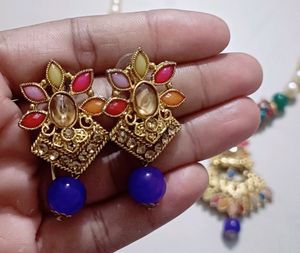 New Necklace With Earings