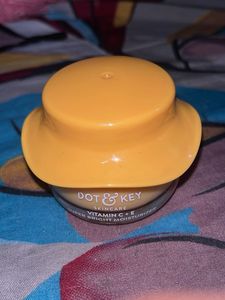 Dot &amp; Key Vitamin C + E Moisturiser