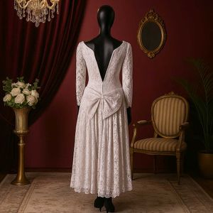 🤍🥀Elegant Lace Midi Dress