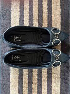 JM Looks Black Bellies