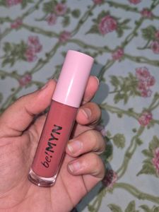 belMYN PoutStanding Lip Gloss