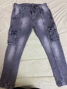 Cargo Jean