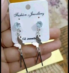 🦋🦋Butterfly Dangle Earrings