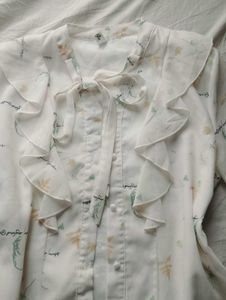 Floral Ruffle Blouse