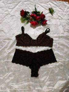 Lace Bra &amp; Panty Set